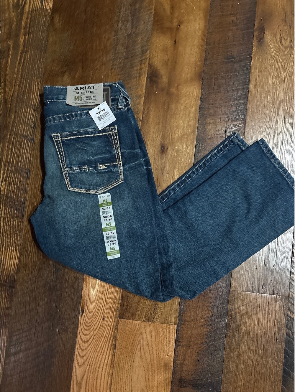 Ariat m5 straight leg 33/30 nwt